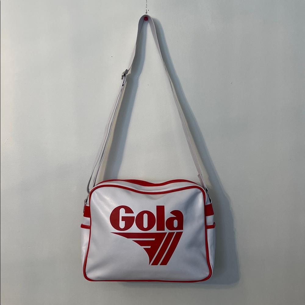 iconic Gola Redford Messenger Bag - Picture 9 of 9